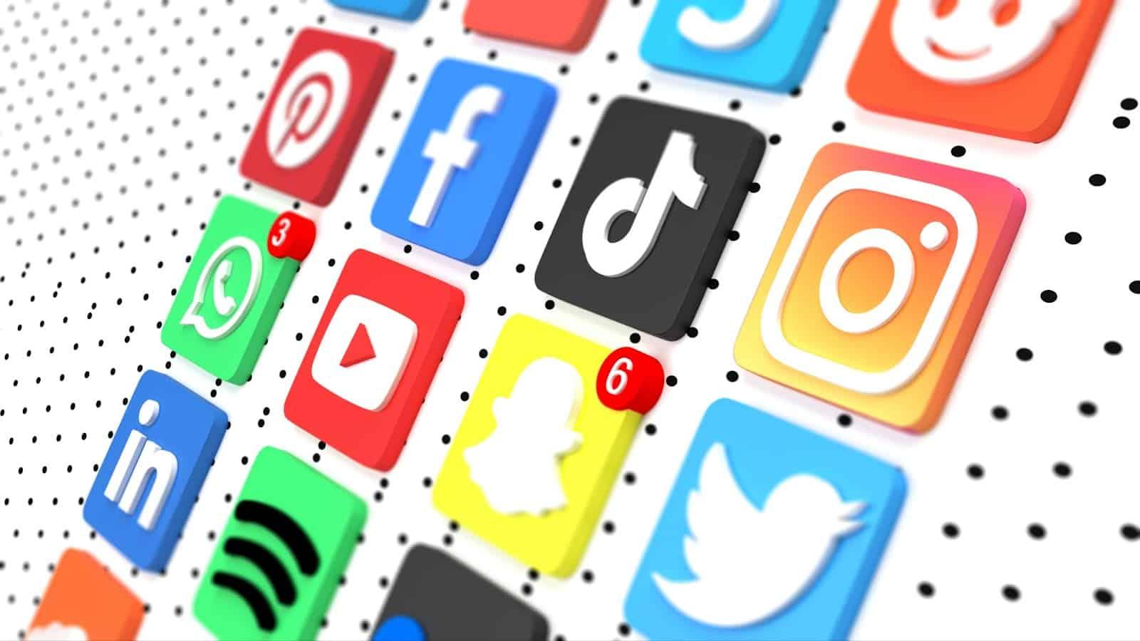 Building a Strong Social Media Presence to Drive Traffic