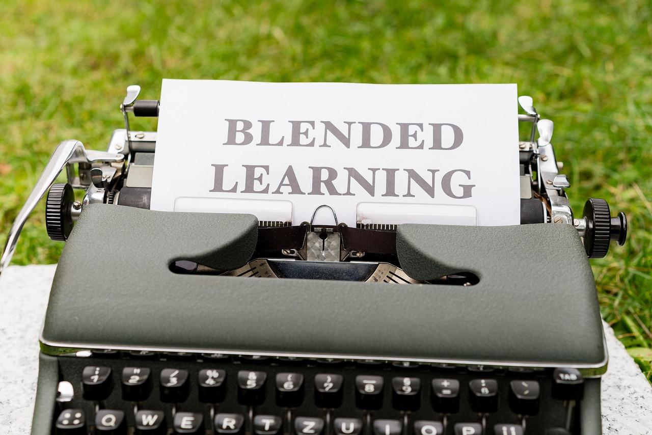 -‌ Boosting Engagement with ​Integrated Learning management Systems